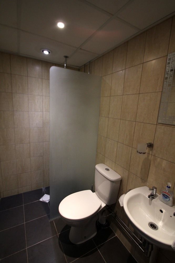 Twinwoods Guestrooms Milton Ernest Luaran gambar
